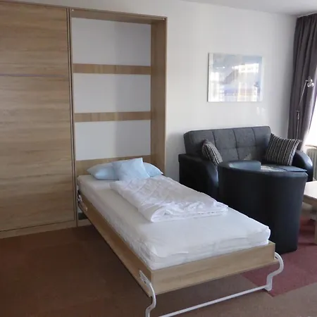 Am Apartment *